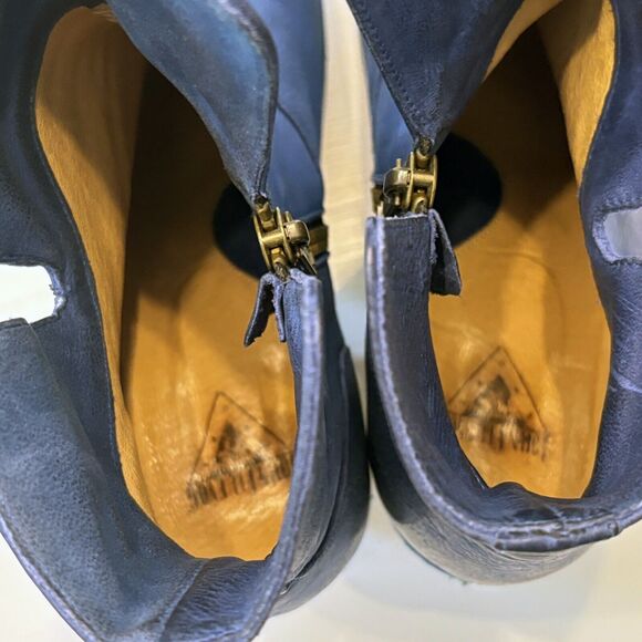 John Fluevog Women's Hopefuls Rosy Buffed Toe Blue Leather Booties US Size 8 - Picture 9 of 10